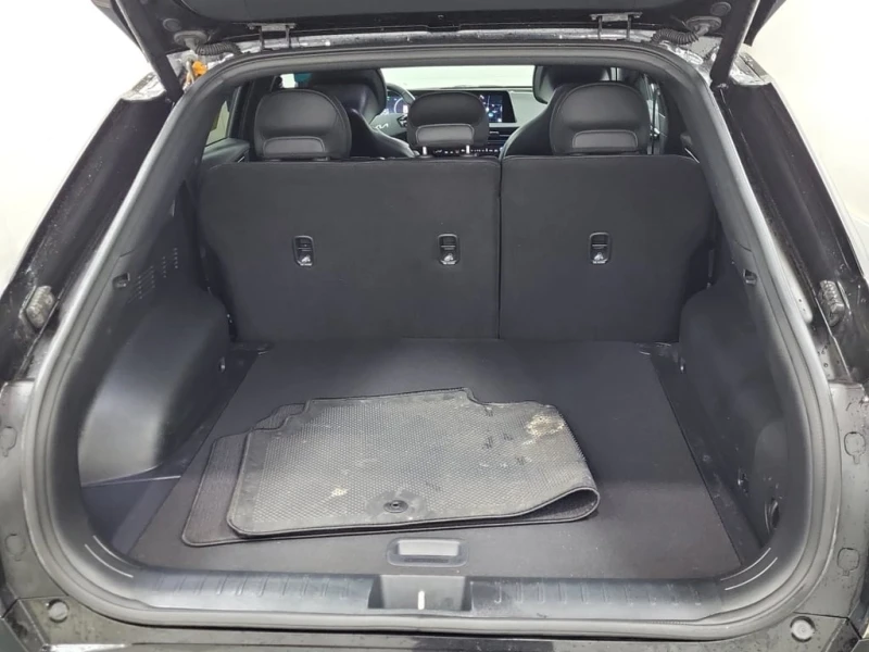 Kia EV6 * LAND W/GT LINE PKG * CARFAX * БЕЗ ПЪРВОНАЧАЛНА В, снимка 6 - Автомобили и джипове - 53145473