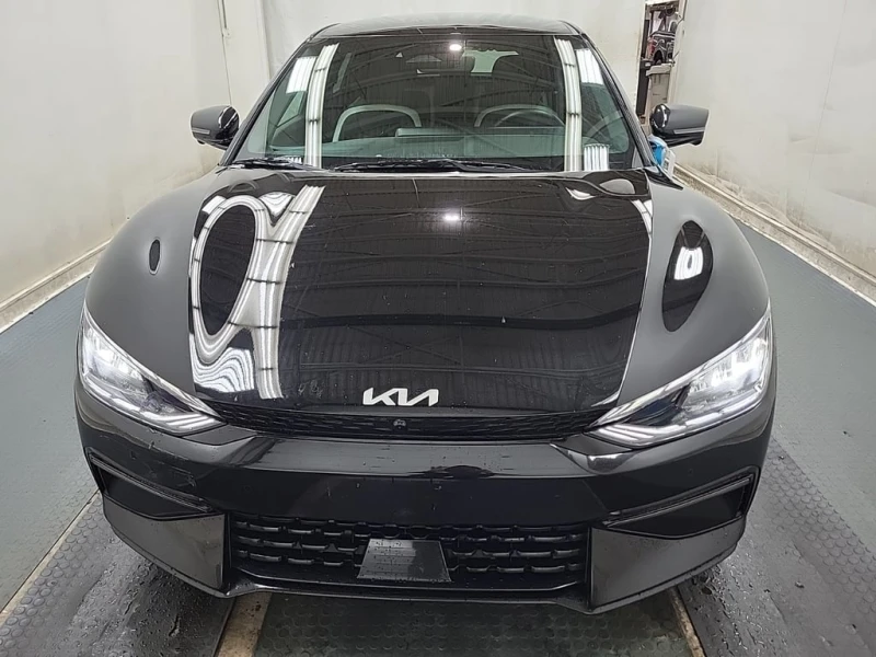 Kia EV6 * LAND W/GT LINE PKG * CARFAX * БЕЗ ПЪРВОНАЧАЛНА В, снимка 2 - Автомобили и джипове - 53145473