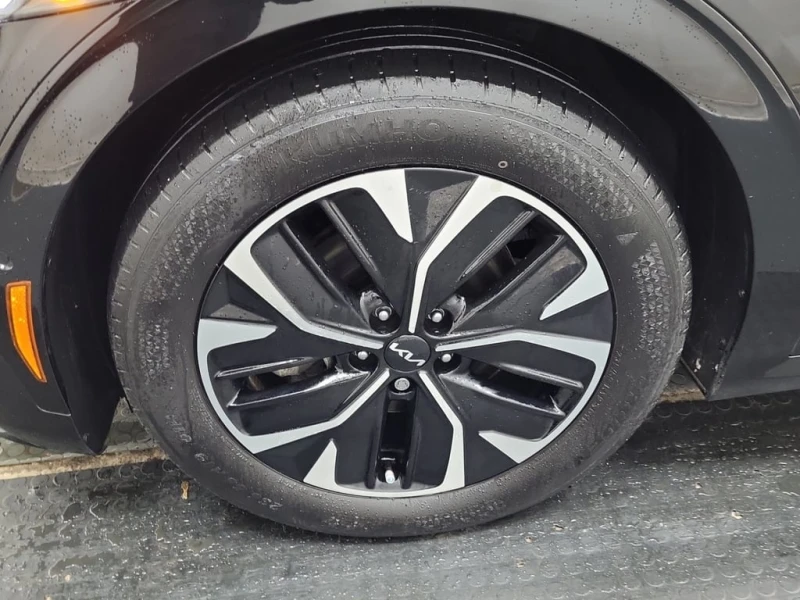 Kia EV6 * LAND W/GT LINE PKG * CARFAX * БЕЗ ПЪРВОНАЧАЛНА В, снимка 14 - Автомобили и джипове - 53145473