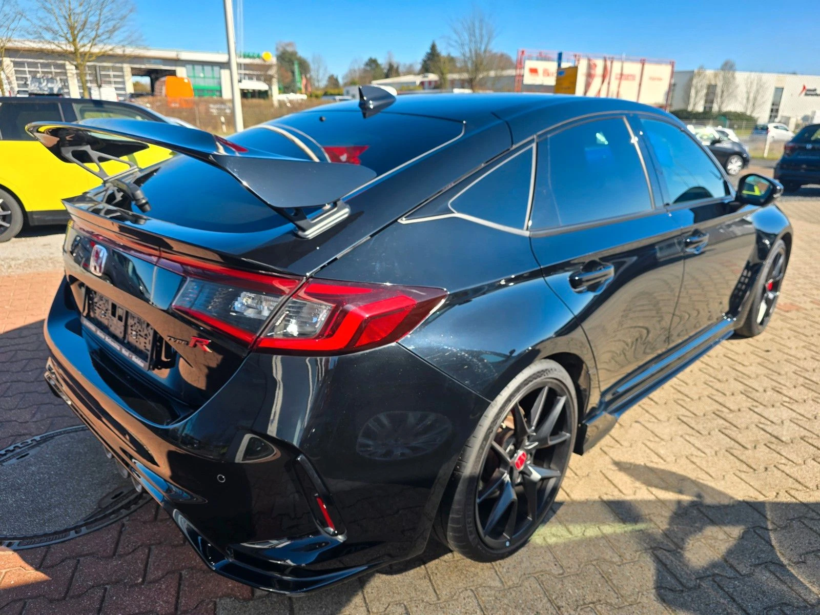 Honda Civic Type R GT - изображение 7