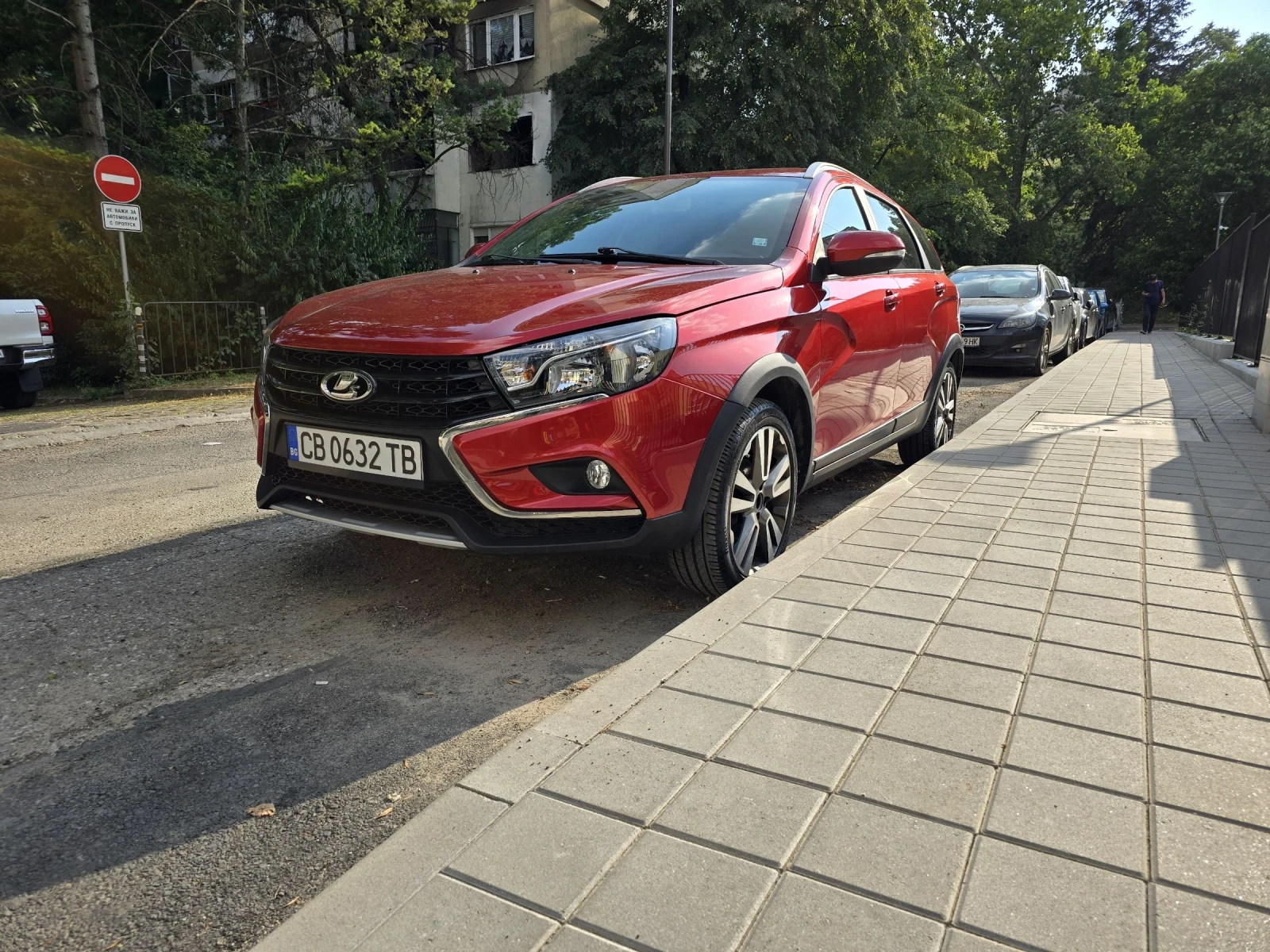 Lada Vesta 1.6 CROSS - изображение 3