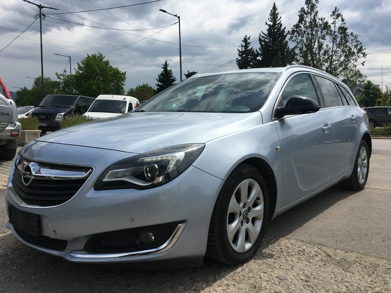 Opel Insignia 2.0 COSMO 140k.c.Sports Tourer - изображение 5