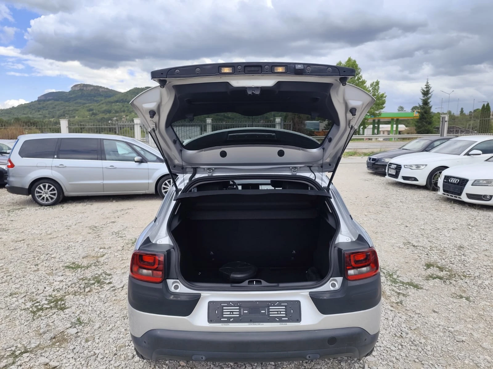 Citroen C4 Cactus 1.6 дизел Италия - изображение 7