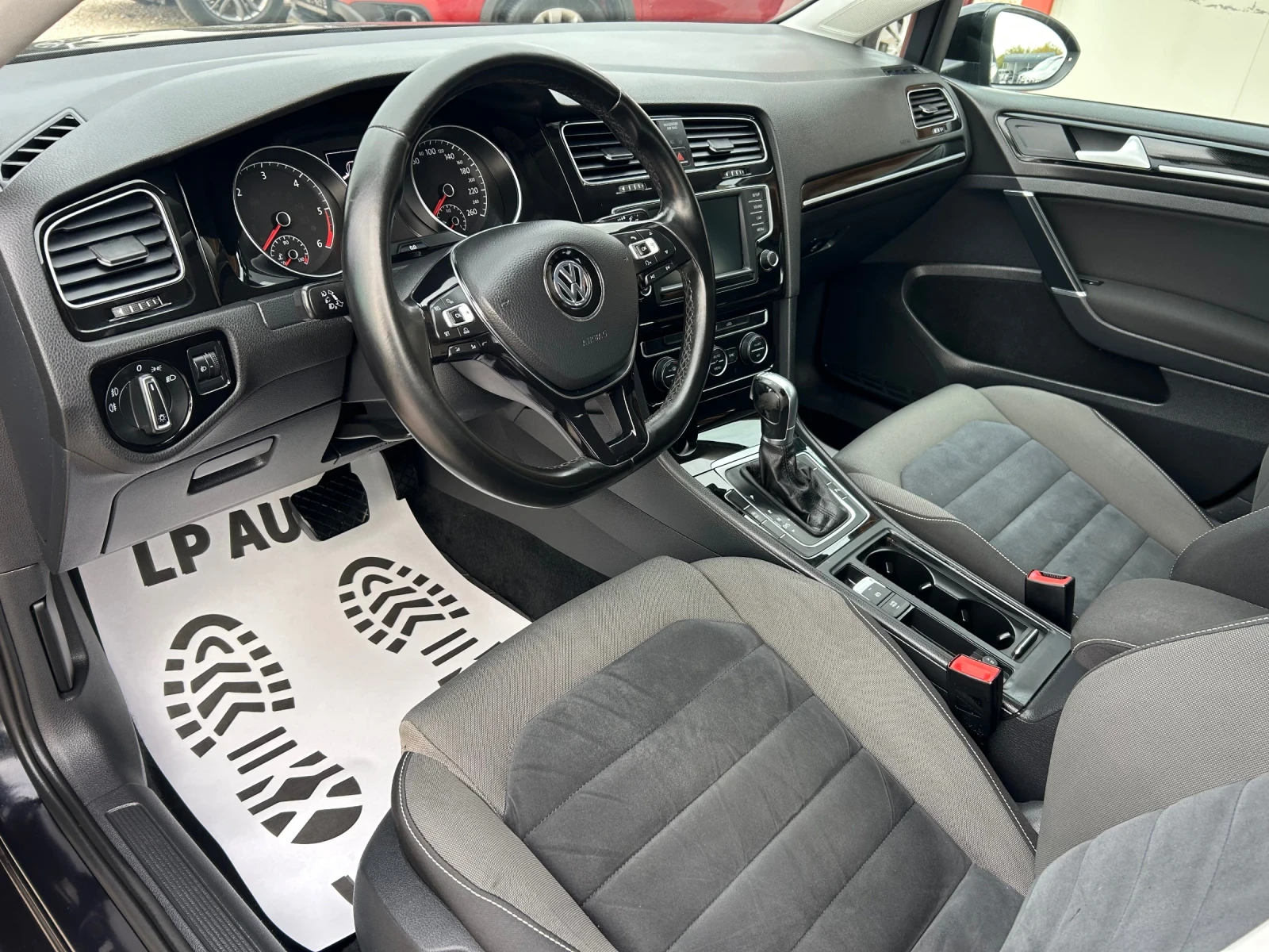 VW Golf * HighLine* AUTOMAT* NAVI*  - изображение 8