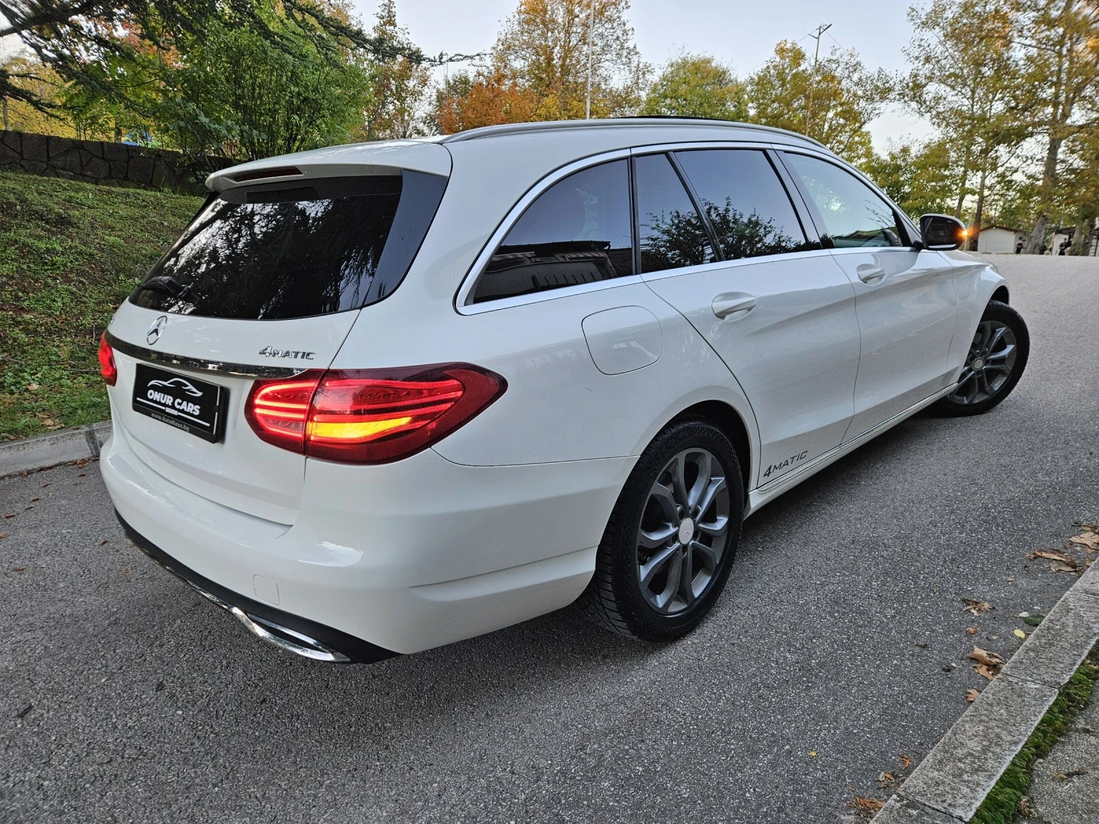 Mercedes-Benz C 220 4-MATIC /AIRMATIC/PANORAMA/7G-TRONIC PLUS/F1 | Mobile.bg   5