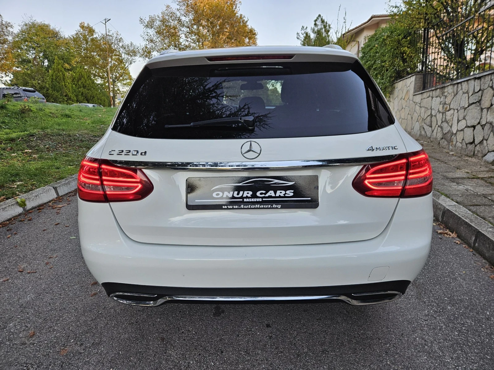 Mercedes-Benz C 220 4-MATIC /AIRMATIC/PANORAMA/7G-TRONIC PLUS/F1 | Mobile.bg   6