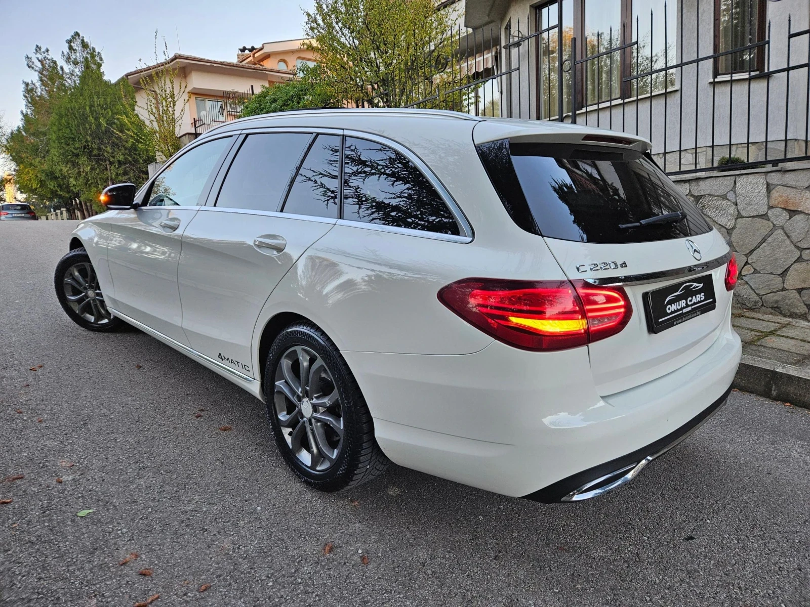 Mercedes-Benz C 220 4-MATIC /AIRMATIC/PANORAMA/7G-TRONIC PLUS/F1 | Mobile.bg   7