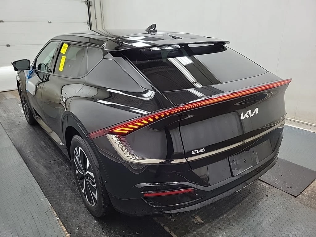 Kia EV6 * LAND W/GT LINE PKG * CARFAX * БЕЗ ПЪРВОНАЧАЛНА В - изображение 7