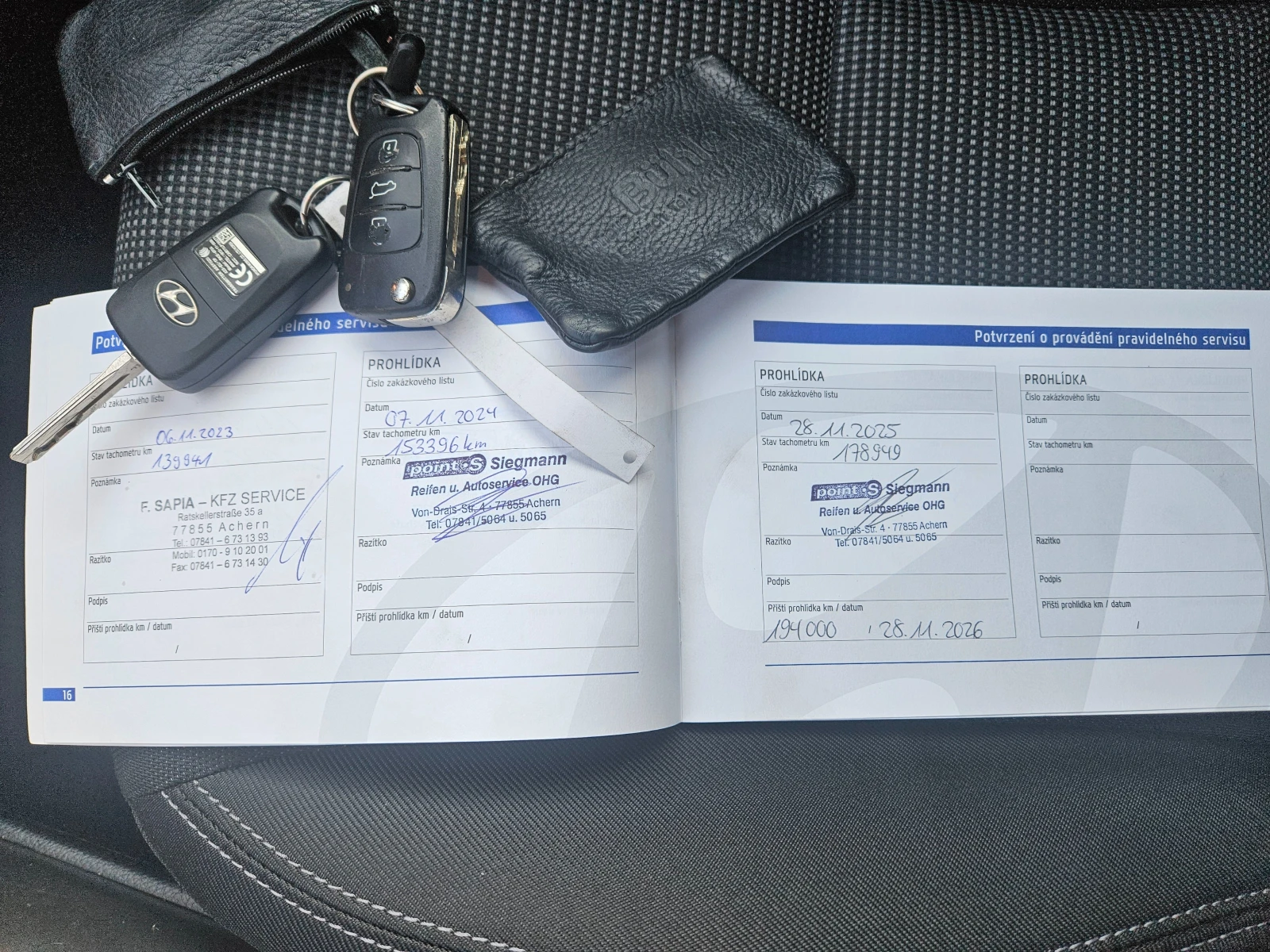 Hyundai I30 1.6 CRDi Германия , снимка 16 - Автомобили и джипове - 54019477