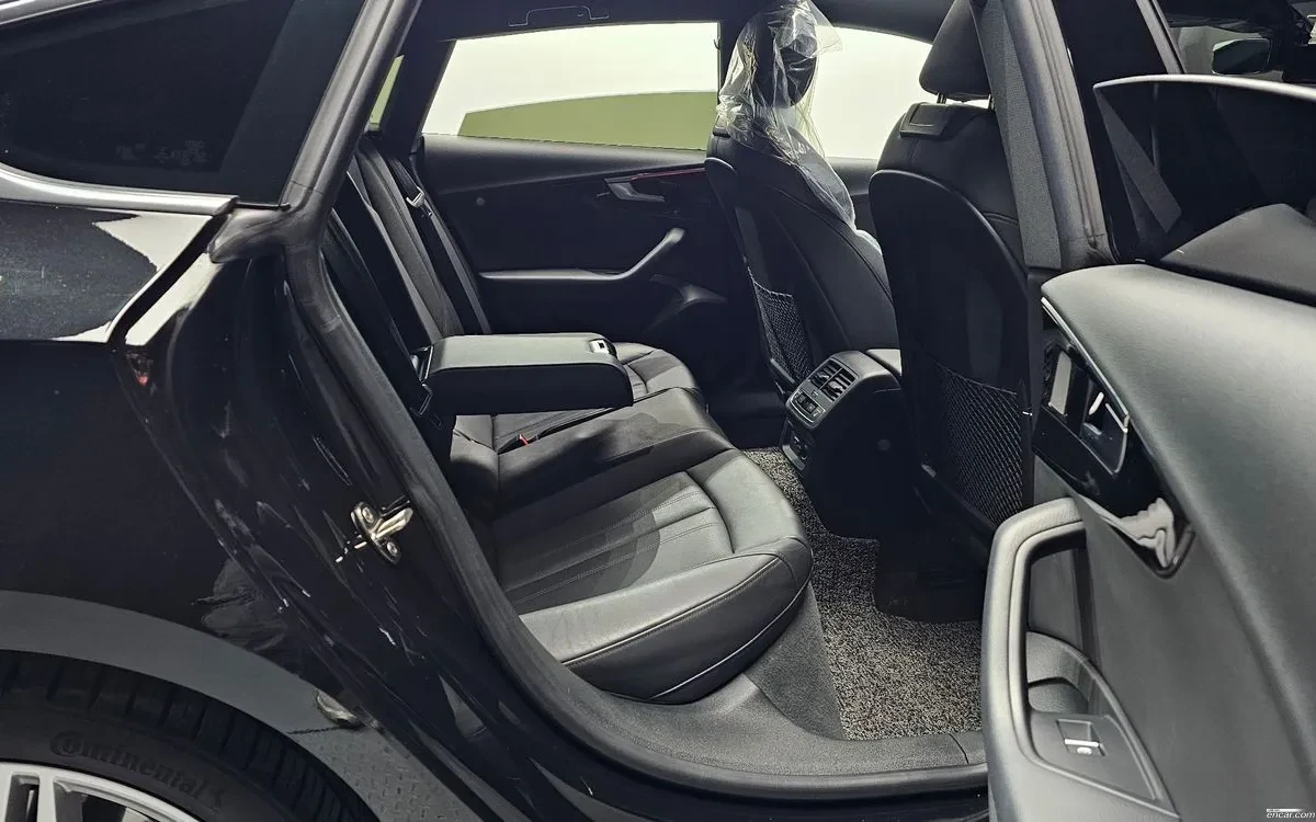 Audi A5 * DISTRONIC * ОБДИХВАНЕ * КАМЕРА, снимка 12 - Автомобили и джипове - 54589433