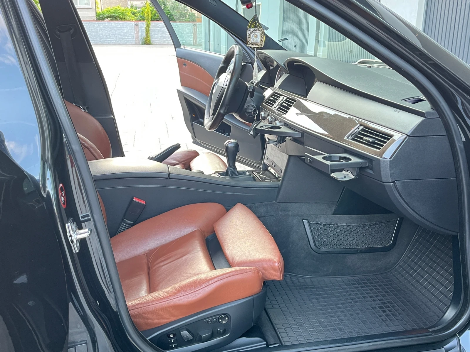BMW 530 3.0D/231/2007/Г, снимка 14 - Автомобили и джипове - 54991253