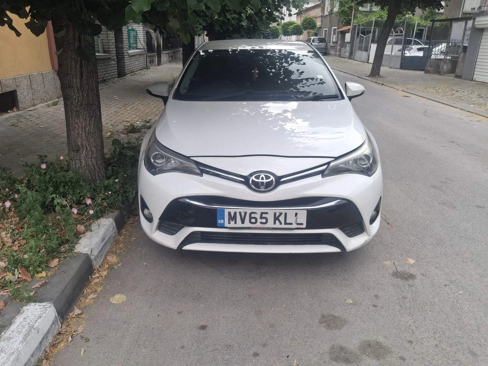 Toyota Avensis 1.6 НА ЧАСТИ , снимка 4 - Автомобили и джипове - 55070399
