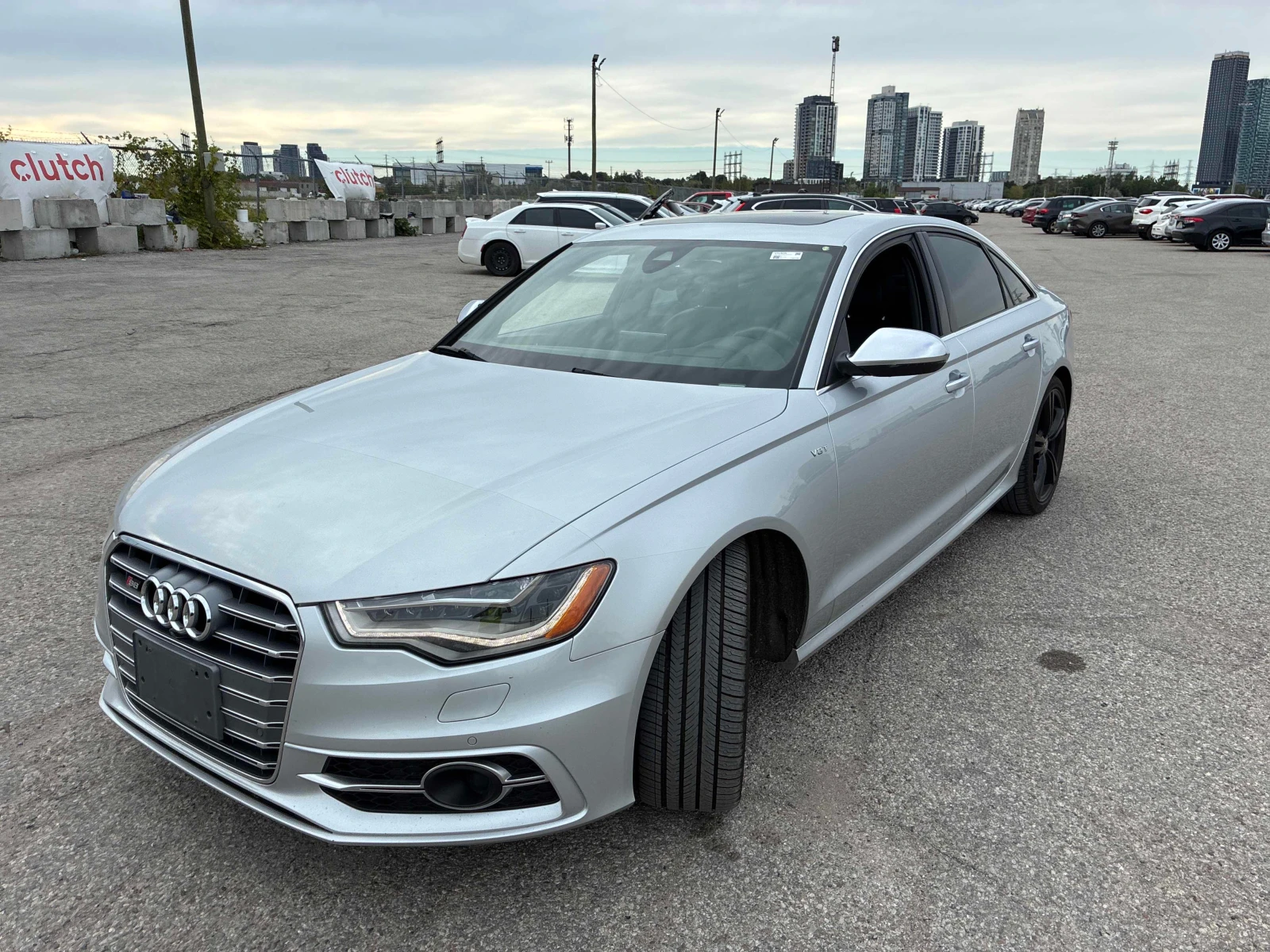 Audi S6  4dr Sdn / CARFAX / DISTRONIC / 360 / ОБДУХВАНЕ 