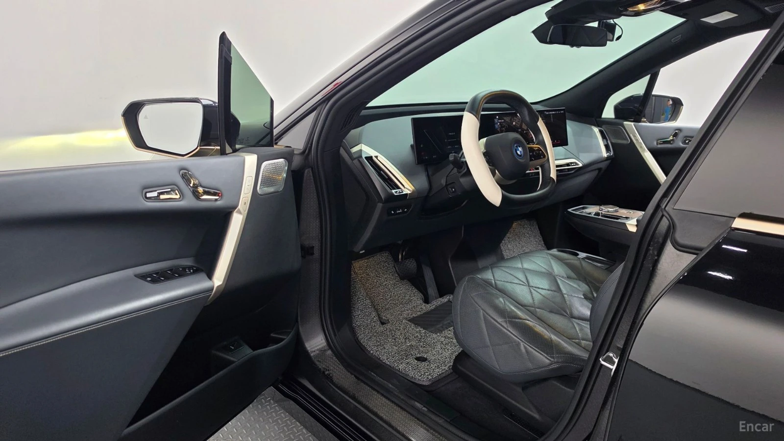 BMW iX xDRIVE40 FIRST EDITION| 326HP| PANO| HUD| 360| HK, снимка 10 - Автомобили и джипове - 56114233