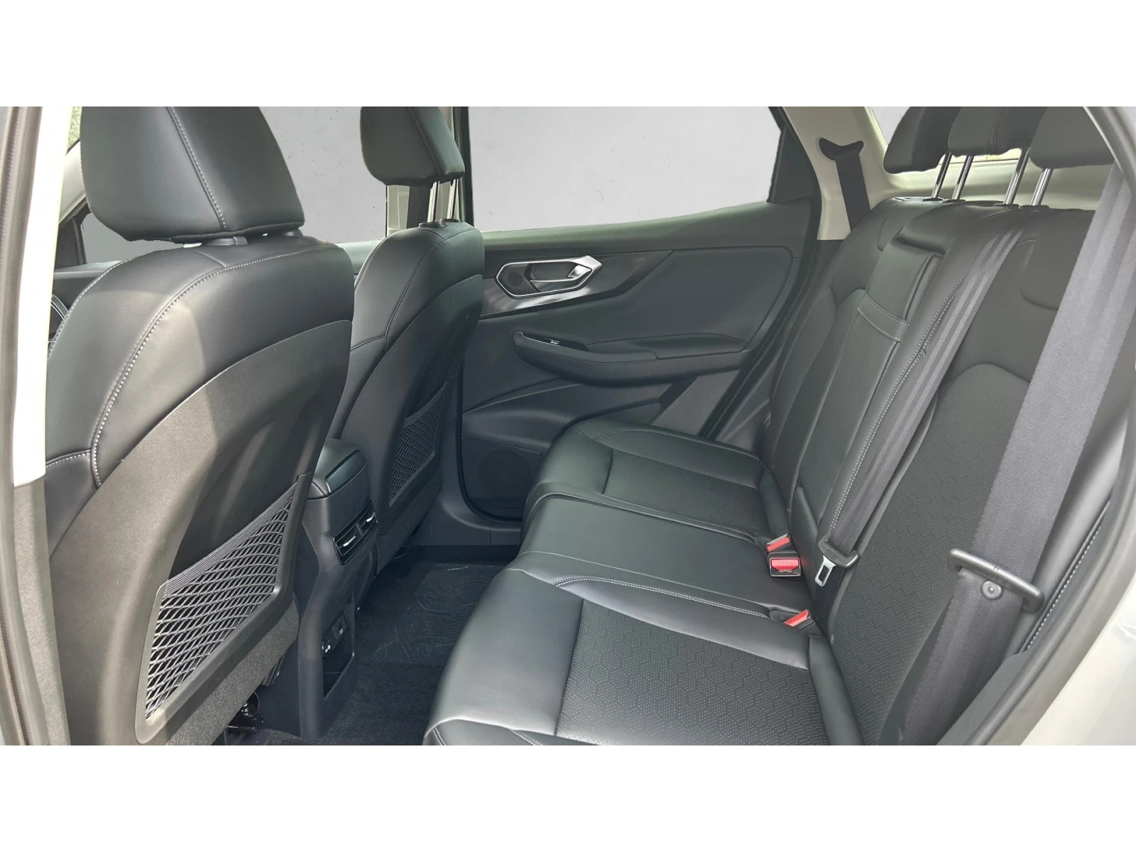 BAIC X75 Месечна вноска от 383  , снимка 11 - Автомобили и джипове - 56114703
