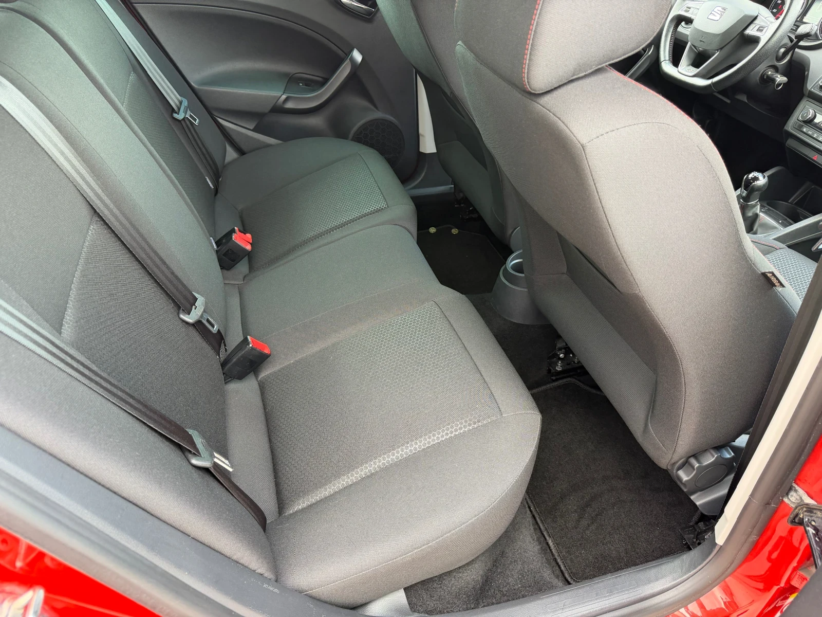 Seat Ibiza FR, Euro6, снимка 10 - Автомобили и джипове - 56235009