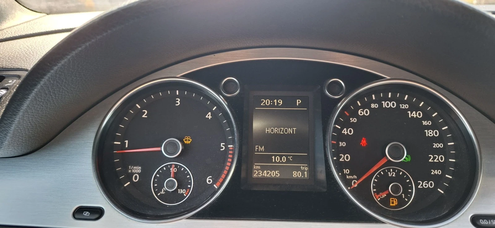 VW Passat 2.0 tdi comanreal, снимка 5 - Автомобили и джипове - 56392575