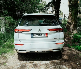 Mitsubishi Outlander 2.5i 4х4 s-Awd Premium LED, снимка 4
