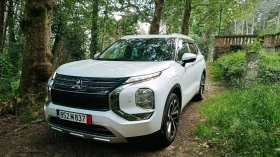 Mitsubishi Outlander 2.5i 4х4 s-Awd Premium LED, снимка 1