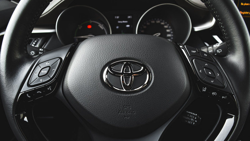 Toyota C-HR 2.0 Hybrid Classy Automatic, снимка 9 - Автомобили и джипове - 46278224