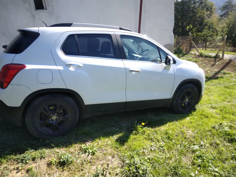 Chevrolet Trax, снимка 11 - Автомобили и джипове - 47676939