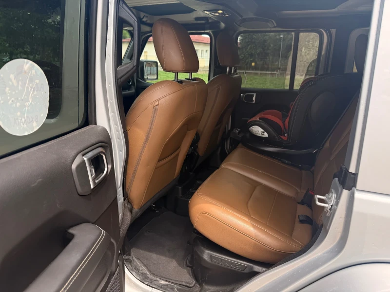 Jeep Wrangler SAHARA , 4xe Plug in hibrid, снимка 14 - Автомобили и джипове - 51938615