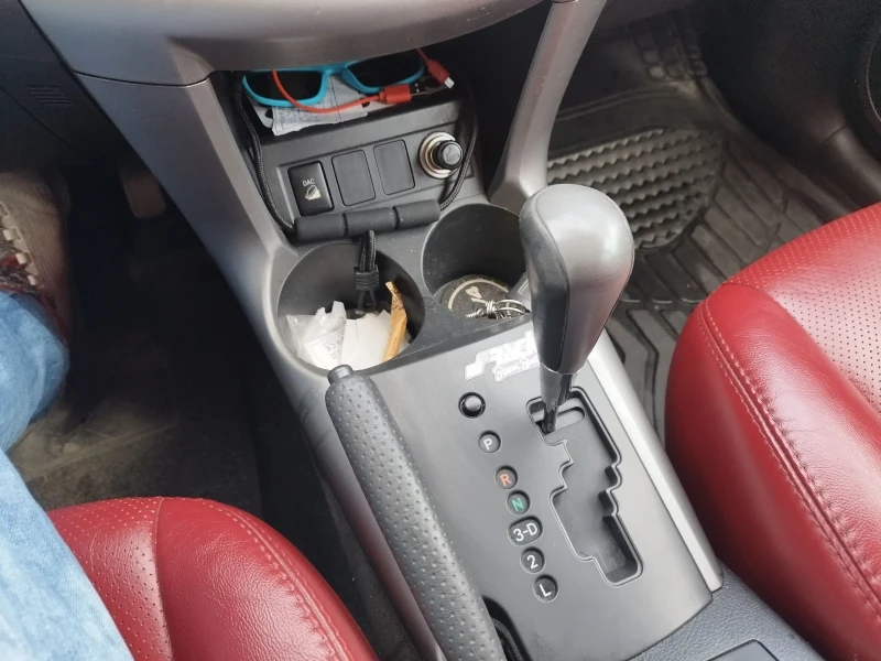 Toyota Rav4 Бензин-Газ, снимка 6 - Автомобили и джипове - 52130054