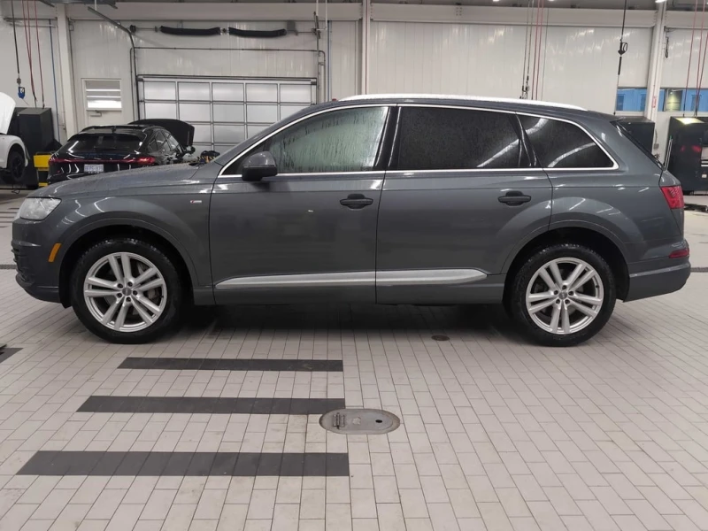 Audi Q7 Technik  CARFAX, снимка 2 - Автомобили и джипове - 52471864