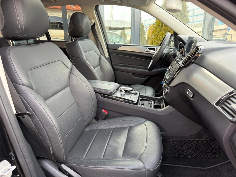 Mercedes-Benz GLE 250 4MATIC 9G Distronic 360 CarPlay Navi LaneAssist, снимка 10 - Автомобили и джипове - 53597453