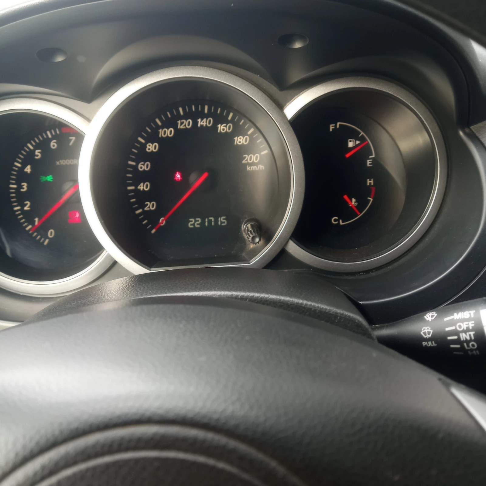 Suzuki Grand vitara 2.0  140кс. - изображение 3