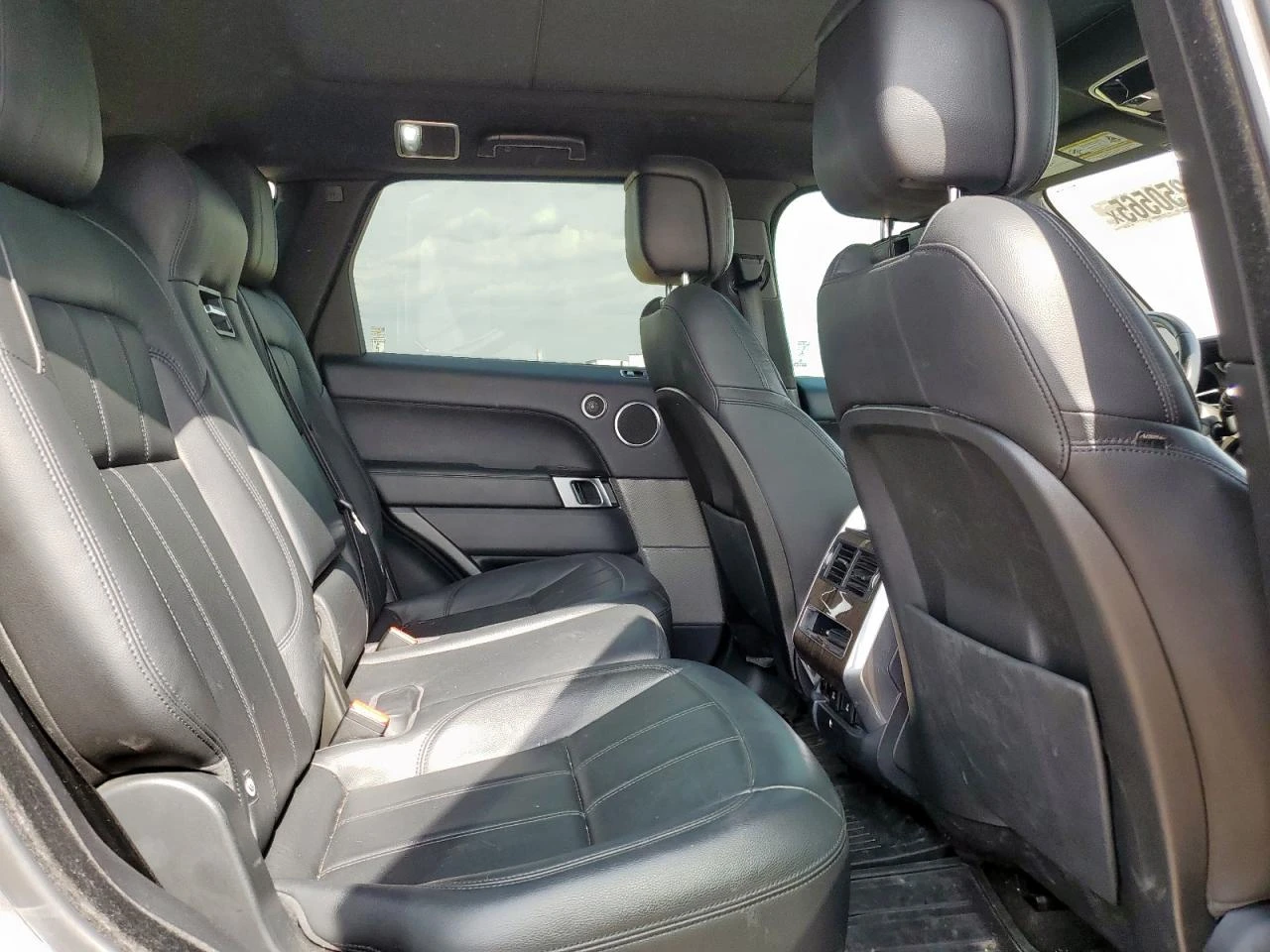 Land Rover Range Rover Sport SE/4x4/DIGITAL/ПАНОРАМА/ВИДЕО НА МОТОРА - изображение 10