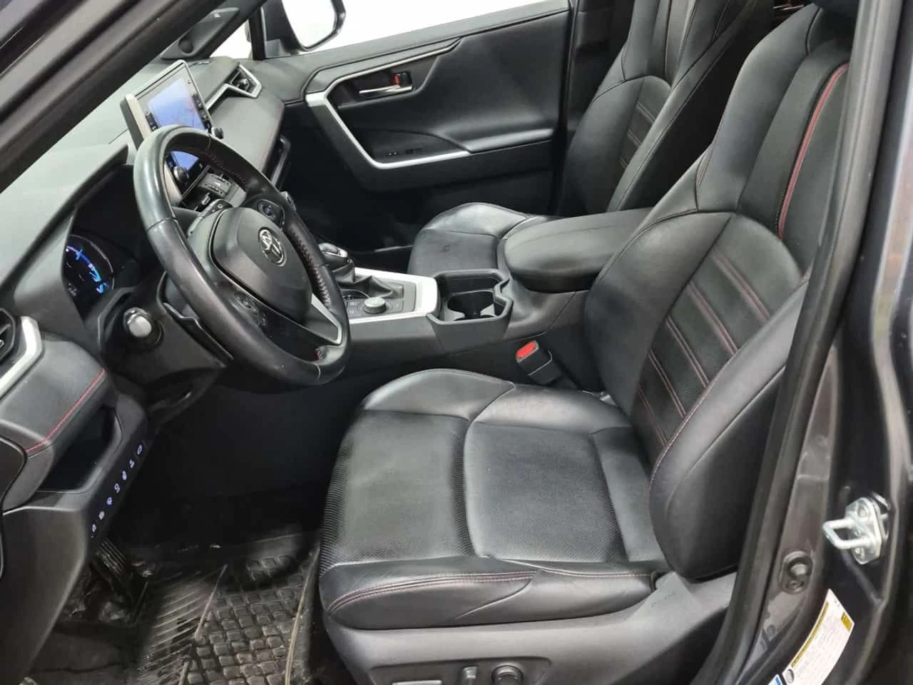 Toyota Rav4 * XSE * 2 КЛЮЧА* ПАНОРАМА* ПОДГРЕВИ* ОБДУХВАНЕ* , снимка 9 - Автомобили и джипове - 54194071