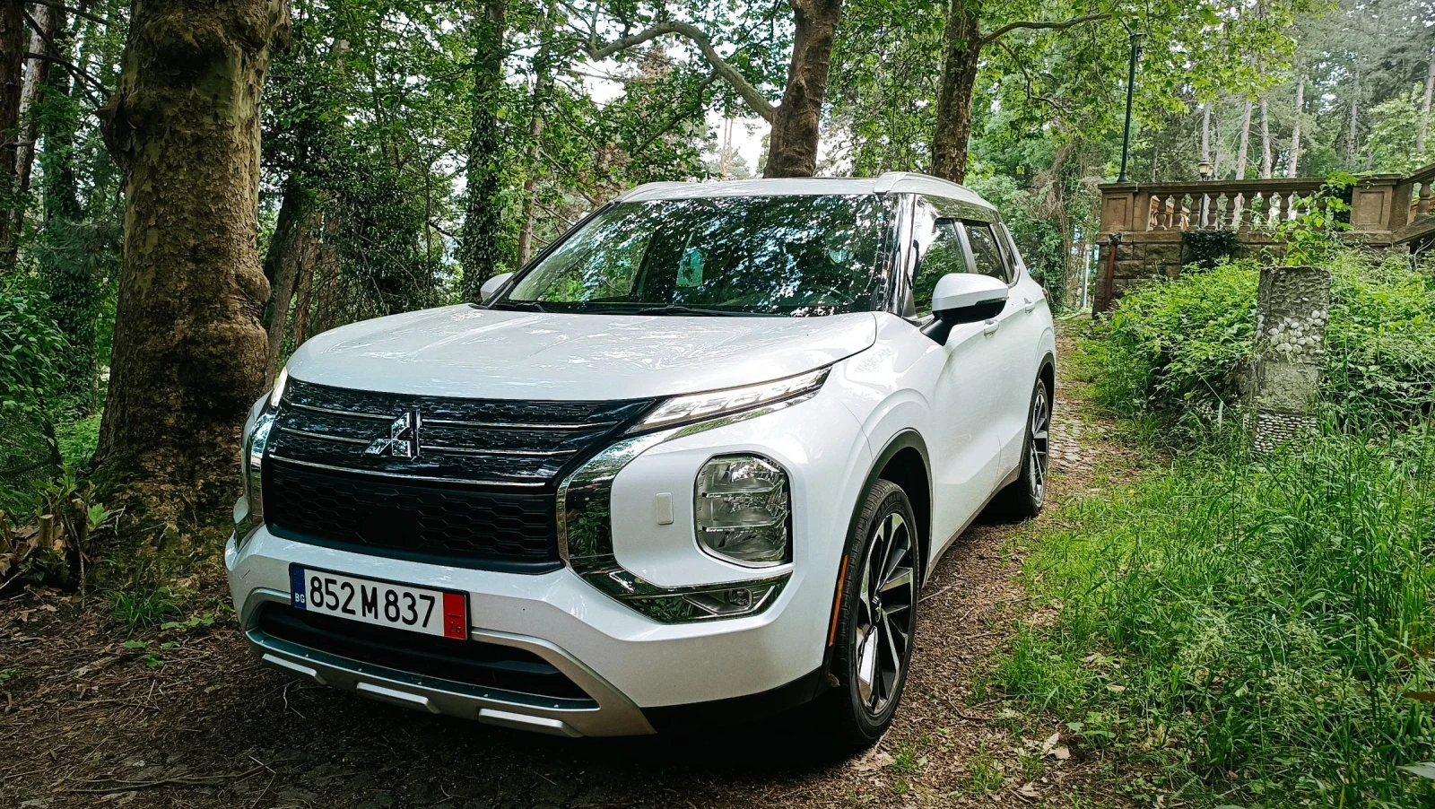 Mitsubishi Outlander 2.5i 4х4 s-Awd Premium LED
