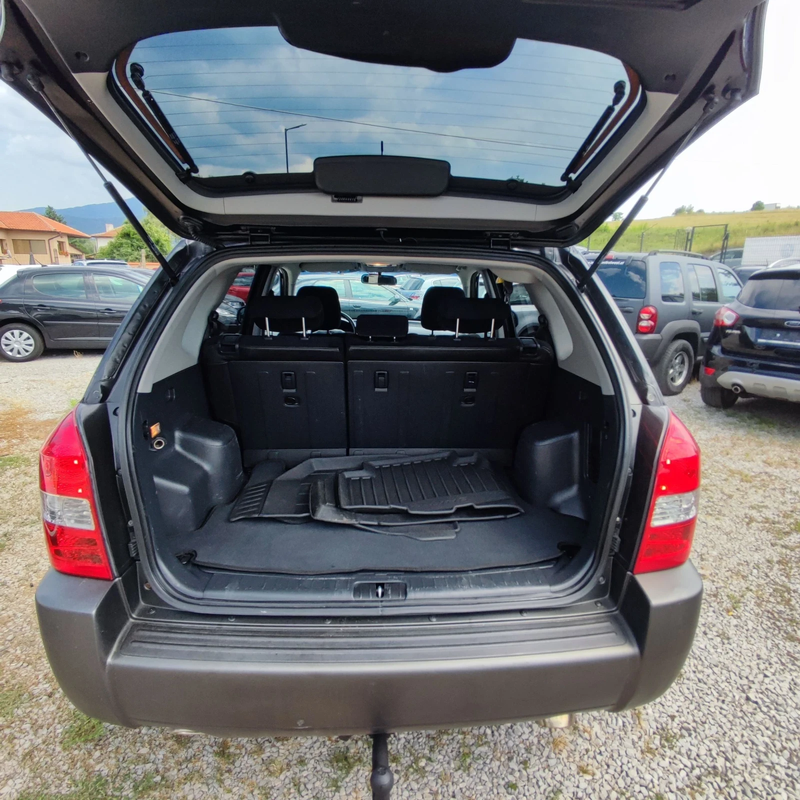 Hyundai Tucson 2.0* CRDI* 4Х4* 118 хкм* KLIMATRONIK* AVTOPILOT* , снимка 15 - Автомобили и джипове - 55340287