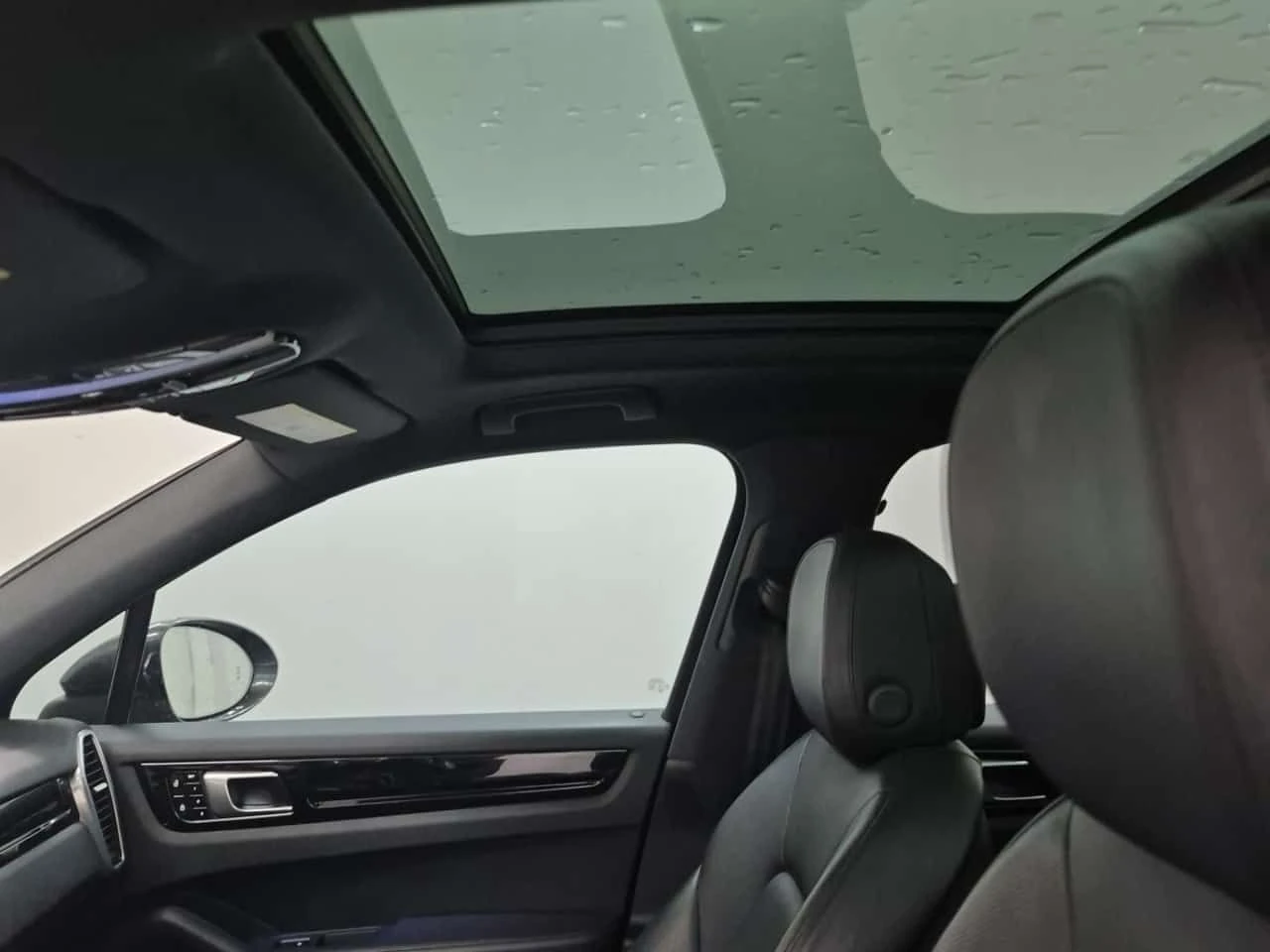 Porsche Cayenne  AWD / ОБДУХВАНЕ / 360 / ПАНОРАМА / , снимка 13 - Автомобили и джипове - 55458548