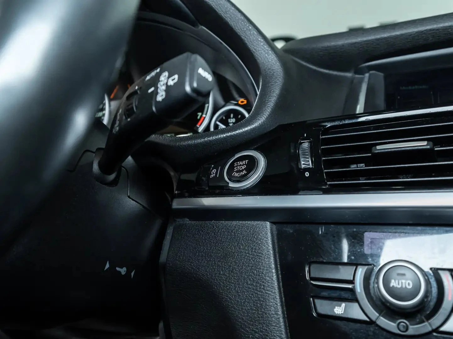 BMW X3 35i M SPORT ЦЕНА ДО БЪЛГАРИЯ АВТОКРЕДИТ, снимка 13 - Автомобили и джипове - 55886734