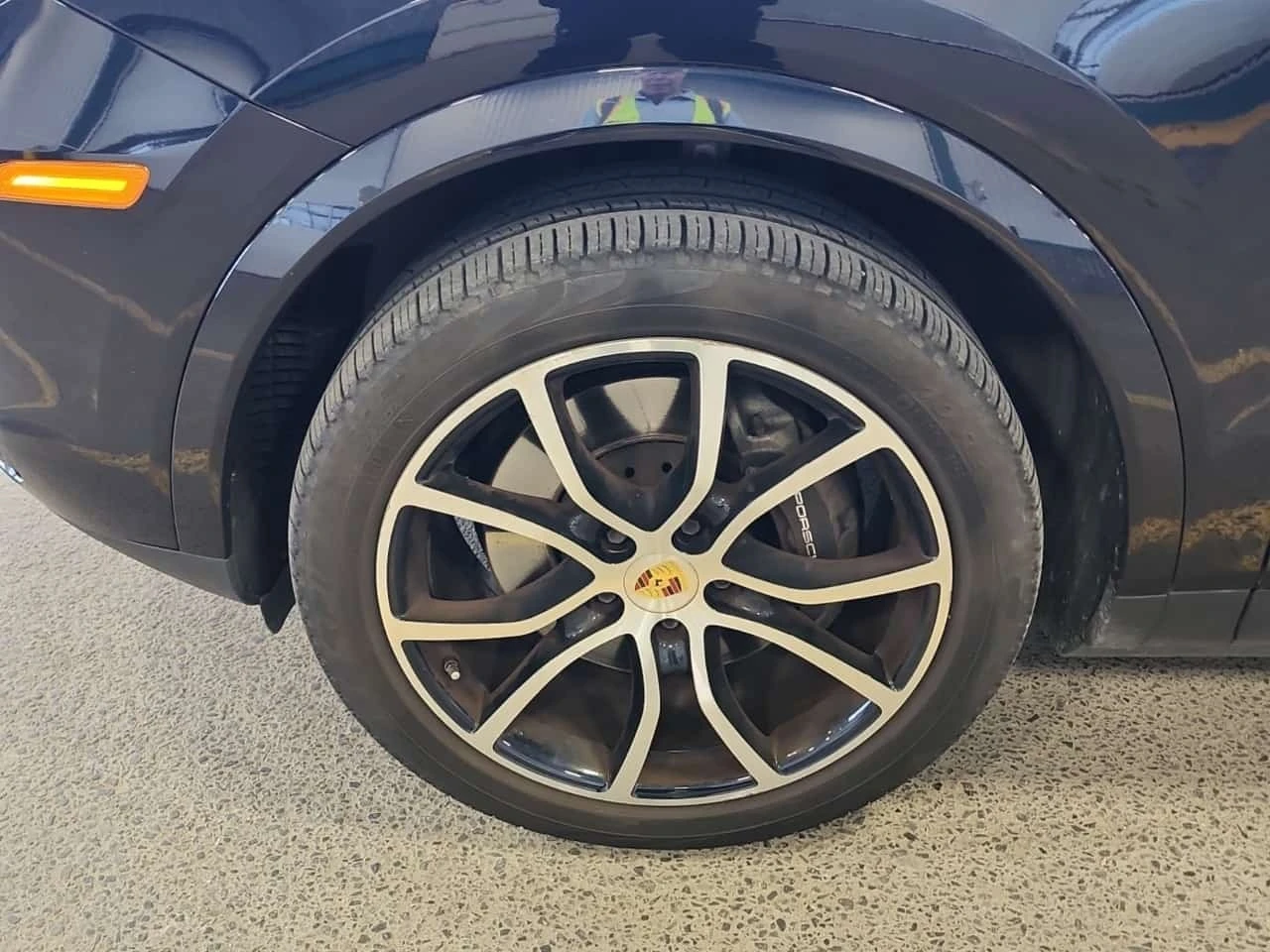 Porsche Cayenne * AWD * АВТОКРЕДИТ * ГЛАВНО ПРЕДСТАВИТЕЛСТВО, снимка 5 - Автомобили и джипове - 56293758