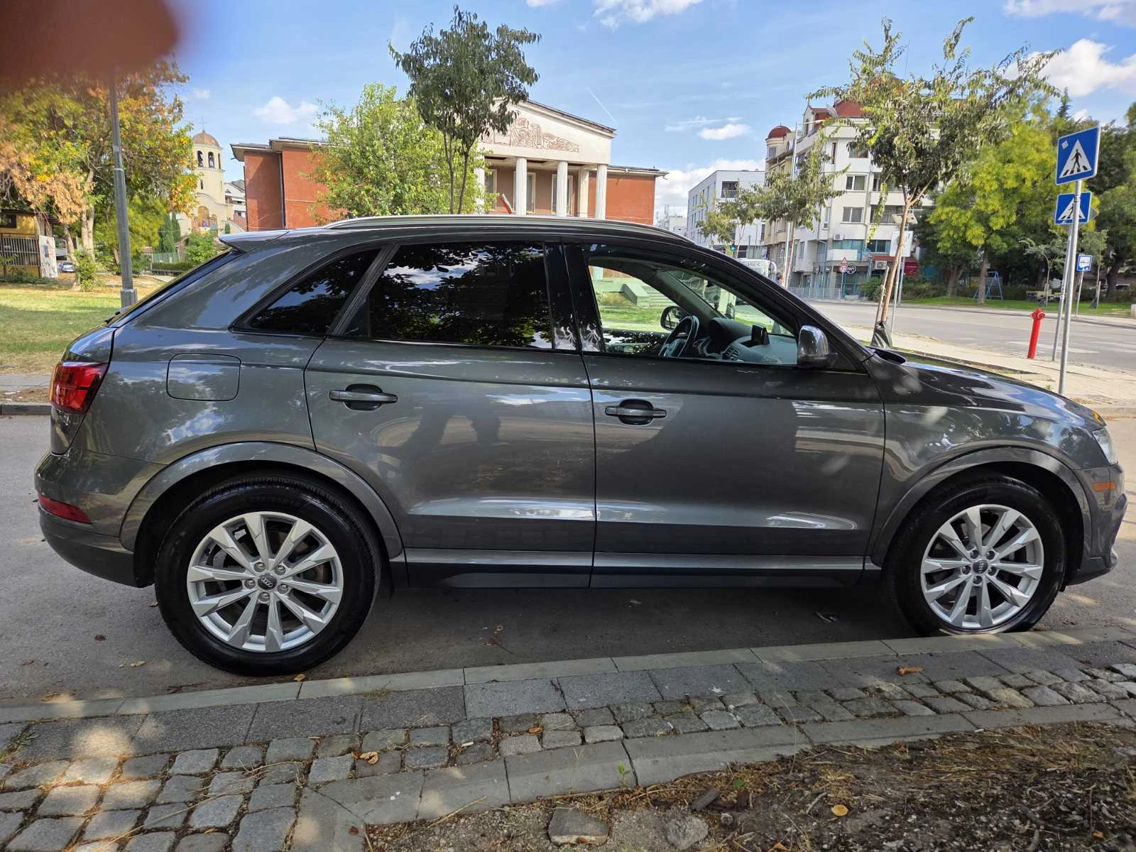 Audi Q3 TFSI, снимка 17 - Автомобили и джипове - 56324574