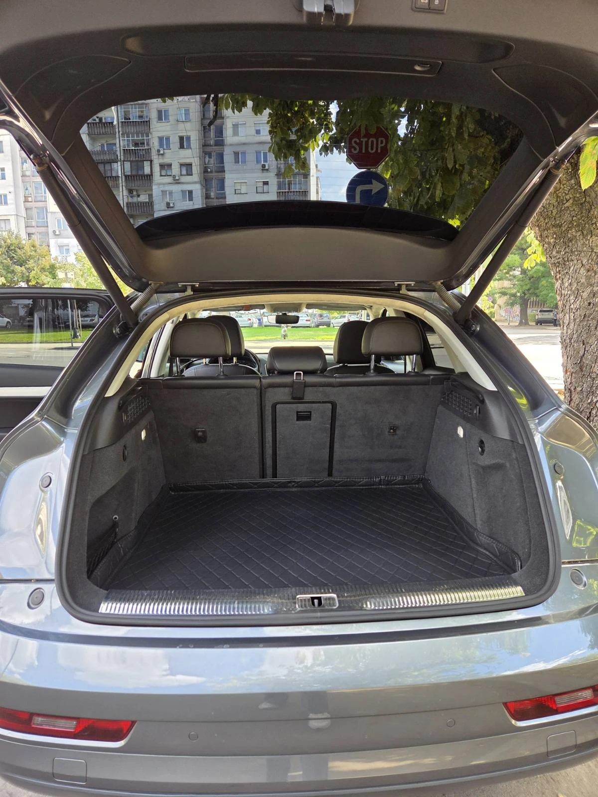 Audi Q3 TFSI, снимка 13 - Автомобили и джипове - 56324574
