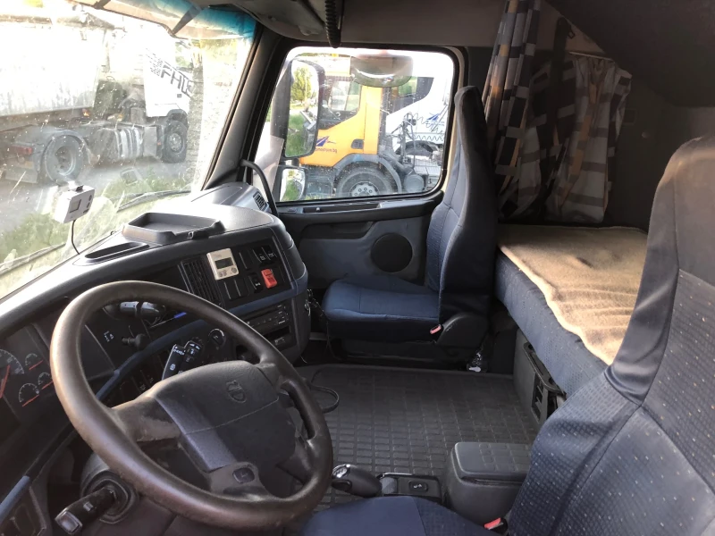 Volvo Fh FH, снимка 6 - Камиони - 53100438