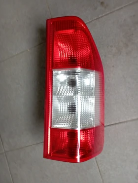 Нов десен стоп за Мерцедес Спринтер....2VP354273-061..., снимка 1