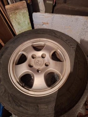        205/70R15  Honda Cr-v