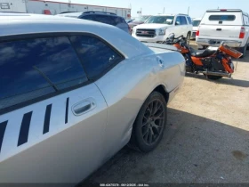 Dodge Challenger R/T 5.7 V8 372hp *    | Mobile.bg    9