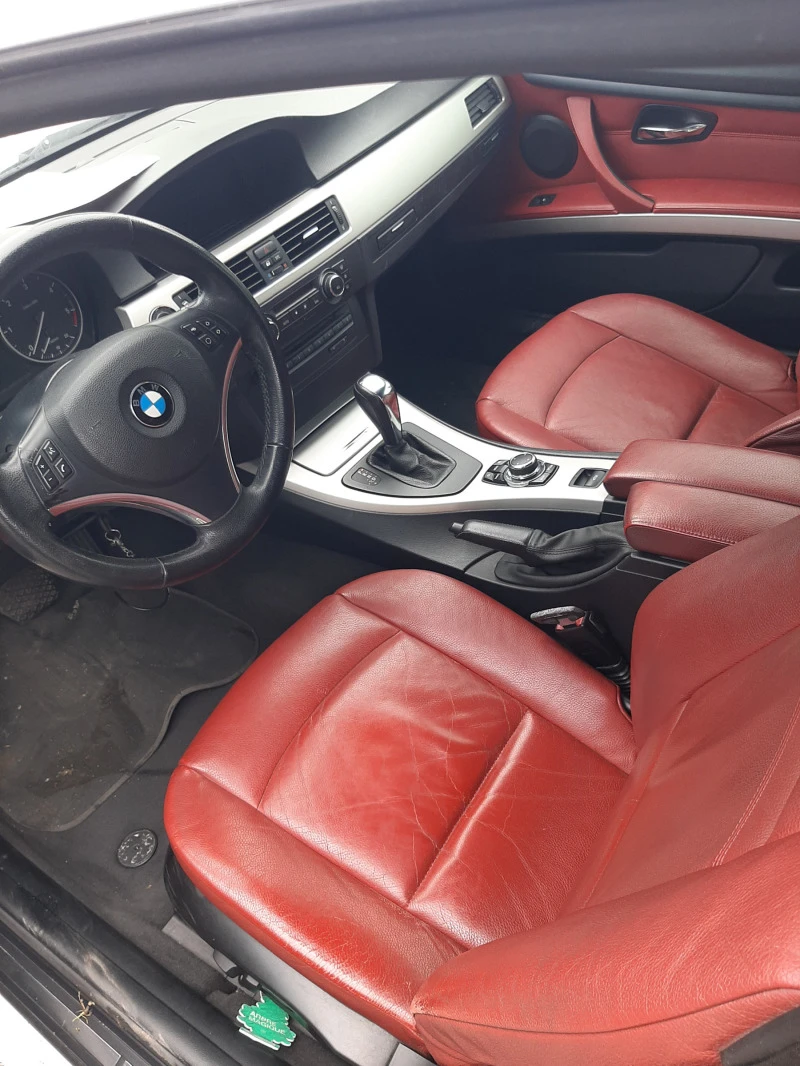 BMW 320 M пакет Автомат, снимка 4 - Автомобили и джипове - 42690505