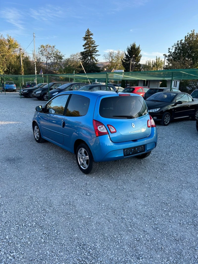 Renault Twingo 1.2i 16Vi, снимка 4 - Автомобили и джипове - 47220447