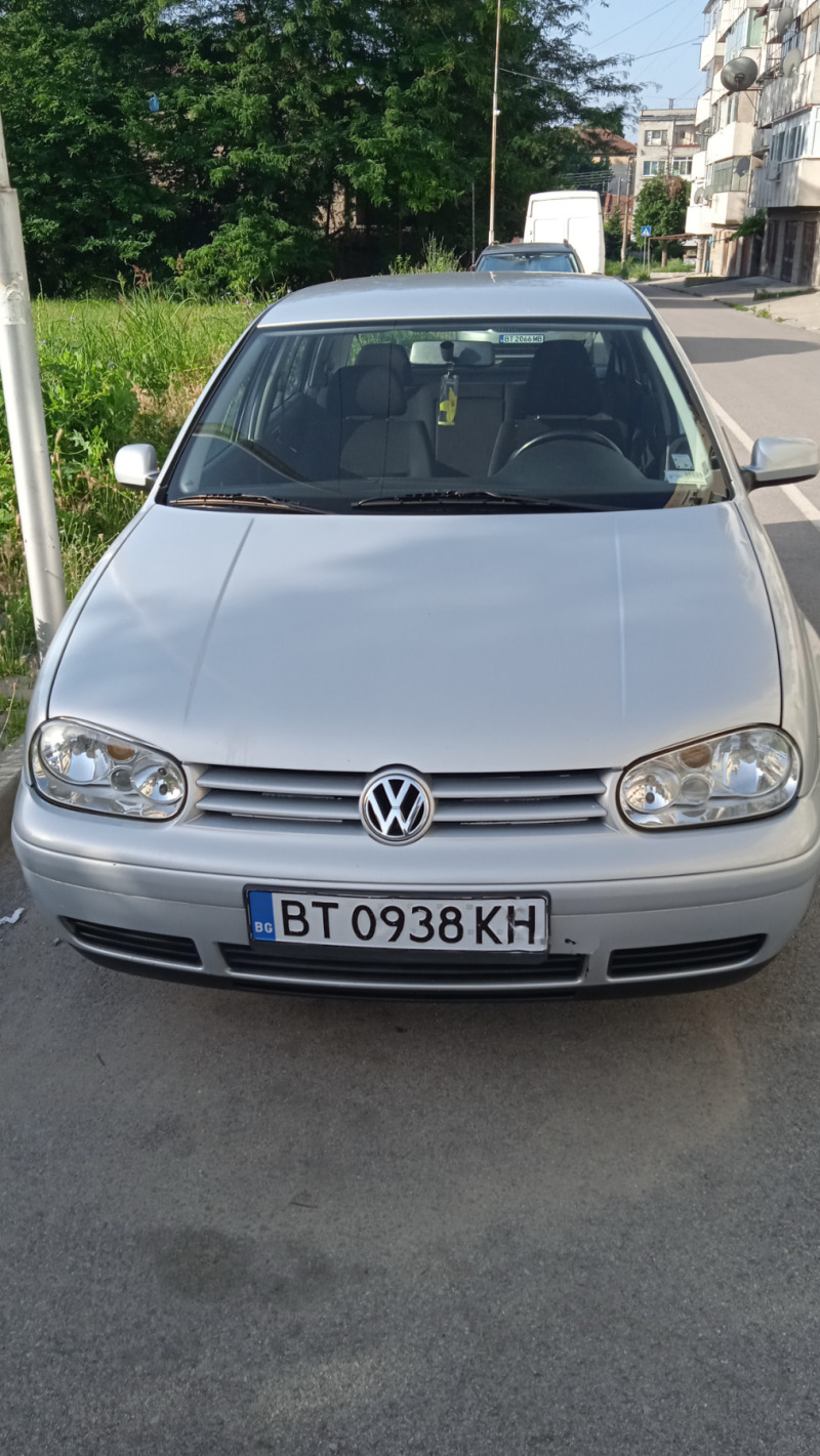 VW Golf 4, снимка 1 - Автомобили и джипове - 46153010