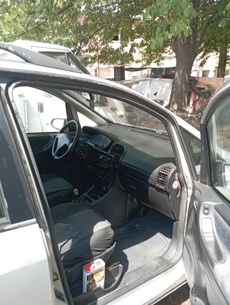 Opel Zafira, снимка 5 - Автомобили и джипове - 47003716