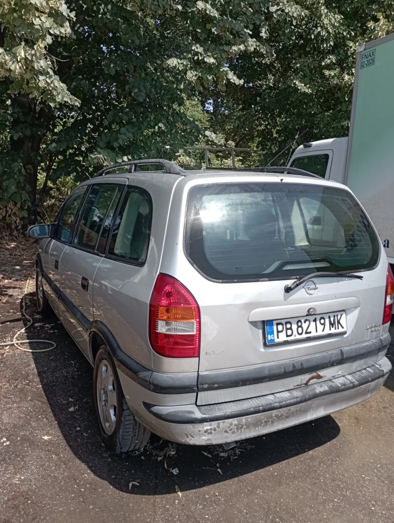 Opel Zafira, снимка 11 - Автомобили и джипове - 47003716