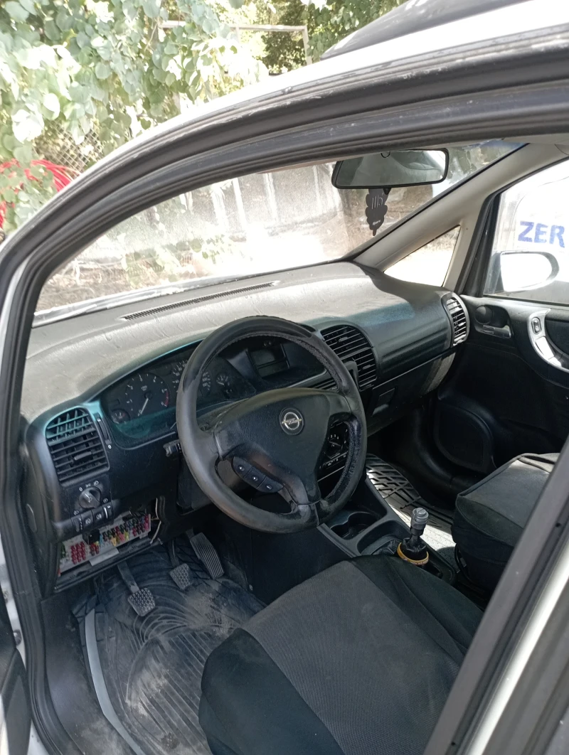 Opel Zafira, снимка 4 - Автомобили и джипове - 47003716