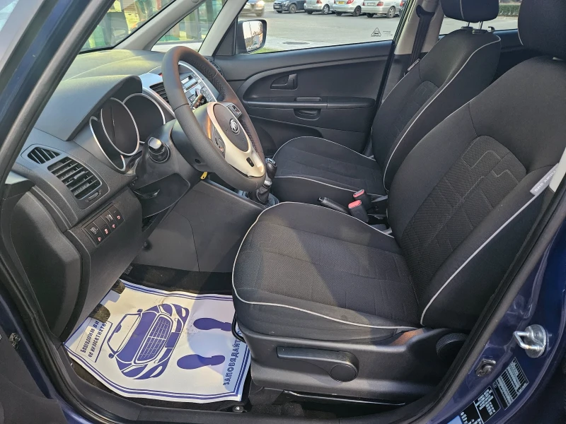 Kia Venga 1.4 ПЕРФЕКТНА , снимка 10 - Автомобили и джипове - 47805530